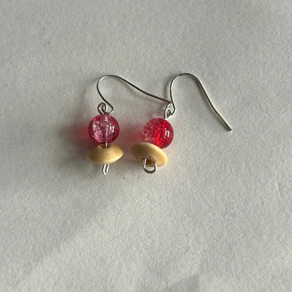 3/$20 Red and Tan Dual Crystal Beaded Silver Plated Dangling Drop Earrings - Picture 2 of 3